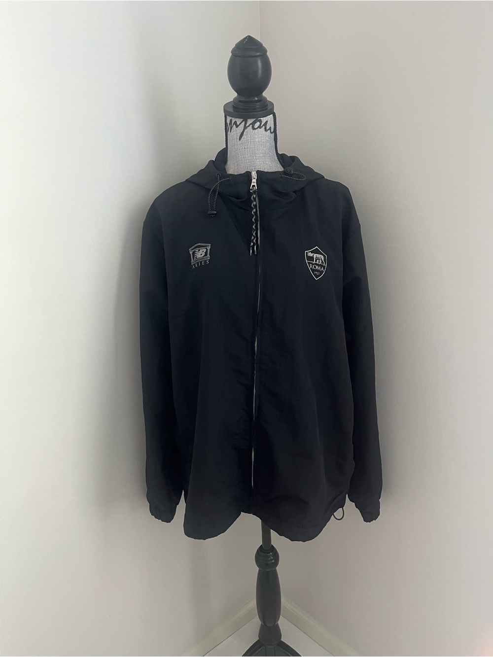 BNWT New Balance x Aries x AS Roma collaborative windbreaker jacket in black